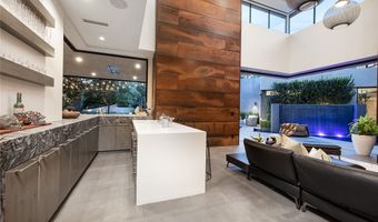 21 Drifting Shadow Way, Las Vegas, NV 89135