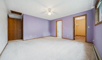 2232 N CLOUDVIEW Dr, Appleton, WI 54914