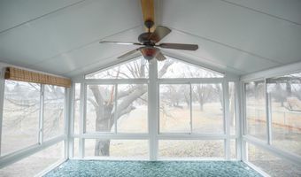 931 E Oak St, Algona, IA 50511