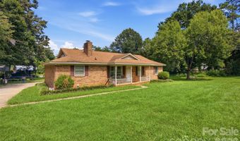 302 Charlotte St, Alexis, NC 28006