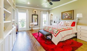 121 County Road 2571, Alvord, TX 76225