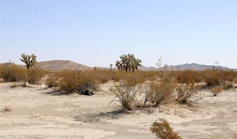 18 Skyranch Rd, Adelanto, CA 92301