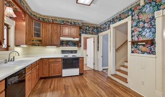 138 Third St, Ashland, OR 97520
