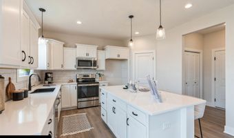 414 NE 59th St, Ankeny, IA 50021