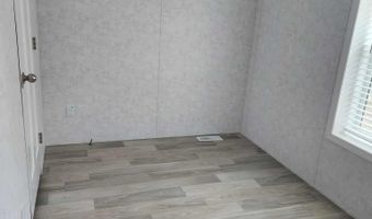 10 Cassie Ln, Bennington, VT 05201