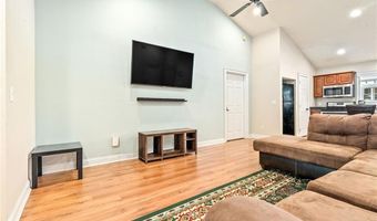 807 W LONGLEAF Dr 15, Auburn, AL 36832