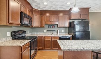 15 Saw Mill Dr 307, North Kingstown, RI 02852