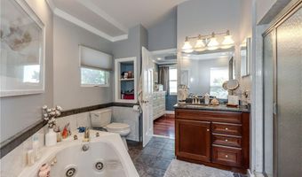 21 Crestwood Rd, Warwick, RI 02886