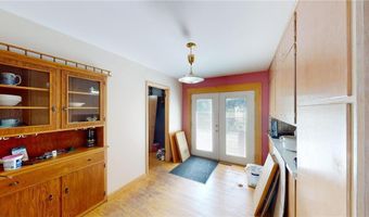 417 Euclid St, Alden, MN 56009