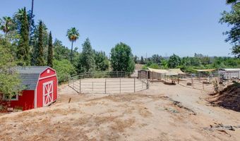 2605 Kauana Loa Dr, Escondido, CA 92029