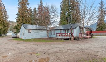 517 N Stephen St, Clark Fork, ID 83811