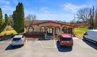 6415 YORK Rd, Abbottstown, PA 17301