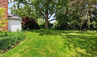 167 S Leavitt Rd, Amherst, OH 44001