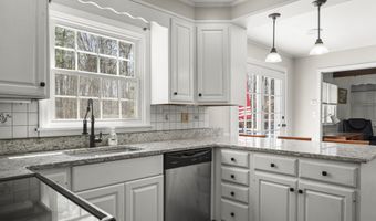 85 Lawton Rd, Canton, CT 06019