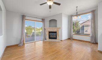 1421 N Lakeside Dr, Andover, KS 67002