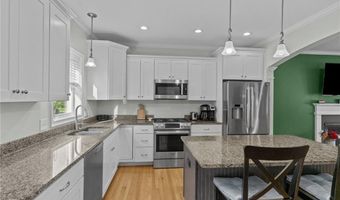 25 Ironwood Dr, Coventry, RI 02816