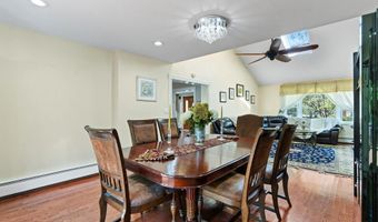 118 Grant Ave, Albertson, NY 11507