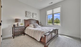 994 Emerald Hills Dr S, Arnolds Park, IA 51331
