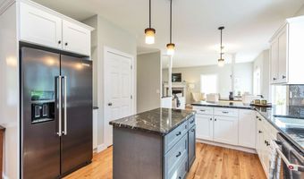 6 Eagle Perch Dr 9, Boscawen, NH 03303