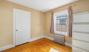 154 Chapmans Ave, Warwick, RI 02886