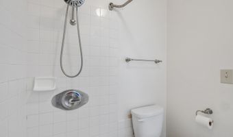 98 Moanalua Rd 2103, Aiea, HI 96701