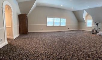 41 Marlpit Pl, Middletown, NJ 07748