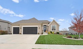 4325 Lakeview Ter, Basehor, KS 66007