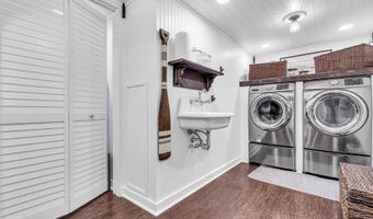 62 Birch St, Beachwood, NJ 08722