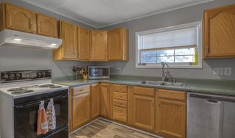 335 E 9th St, Baxter Springs, KS 66713