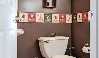 4 Spinnaker Dr, East Providence, RI 02915