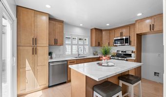 2 Chestnut Dr, Aliso Viejo, CA 92656
