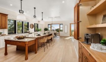 1335 Wikiup Dr, Santa Rosa, CA 95403
