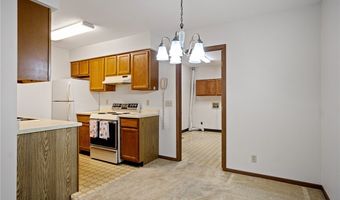 1412 Devney Dr, Altoona, WI 54720