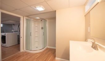 1 Knollwood Dr, Cumberland, RI 02864