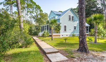 109 Bay Colony Way, Apalachicola, FL 32320