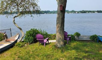 95 Mohawk St, Coventry, RI 02816