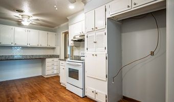 153 Hemlock Rd, Batesville, MS 38606