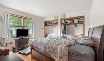 40 Elm St, Beachwood, NJ 08722
