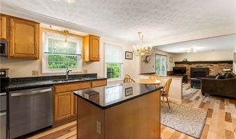 3827 Nautilus Trl, Aurora, OH 44202