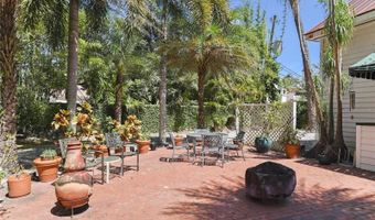 1233 GOLDEN Ln, Orlando, FL 32804
