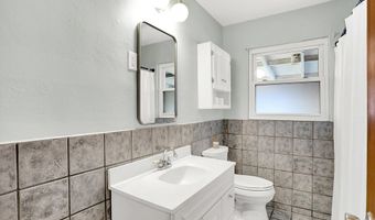 37 Maxwell Rd, Indianapolis, IN 46217