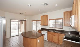 2710 E CHESTER Dr, Chandler, AZ 85286