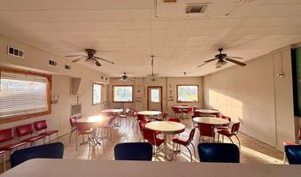 21 Fair St, Baxley, GA 31513