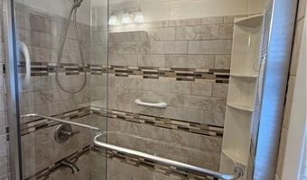124 Zinnia Dr, Cranston, RI 02920