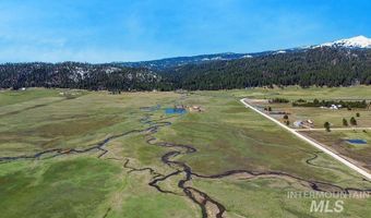 10130 Round Valley Rd, Cascade, ID 83611
