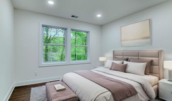 58 Fish Hawk Dr, Middletown, NJ 07748