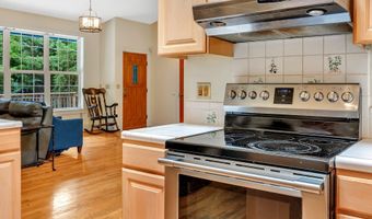 35111 HELLIGSO Ln, Astoria, OR 97103