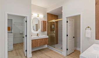 17 Winding Rd, Henderson, NV 89052