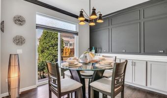 3227 N Heritage Ln, Arlington Heights, IL 60004