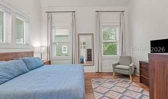 37 Park Sq S, Beaufort, SC 29907